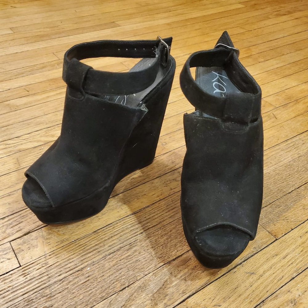Kate & Mel Black Suede Wedge Heels - Size 8.5